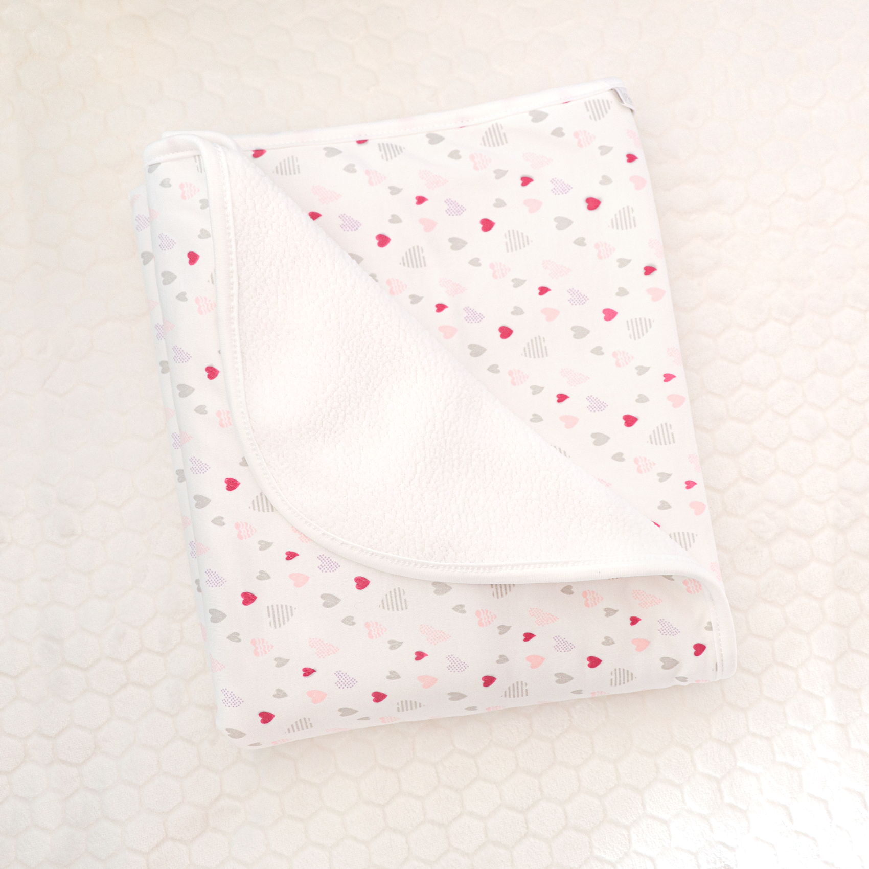 MANTA PIMA CON POLAR CORAZONES 1128